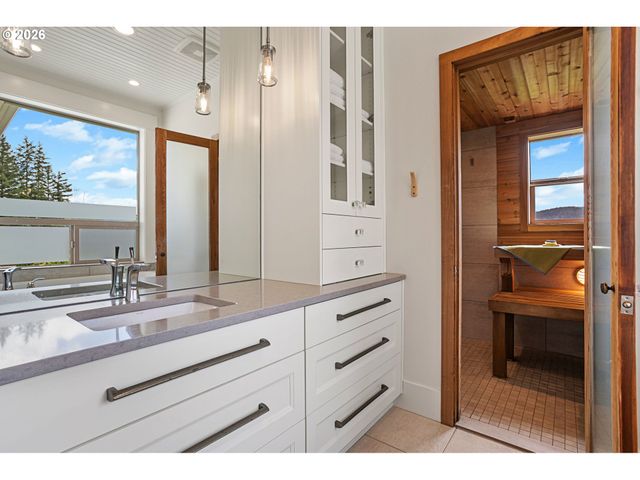 30312 Ne SUNSET FALLS Rd, Yacolt, WA 98675