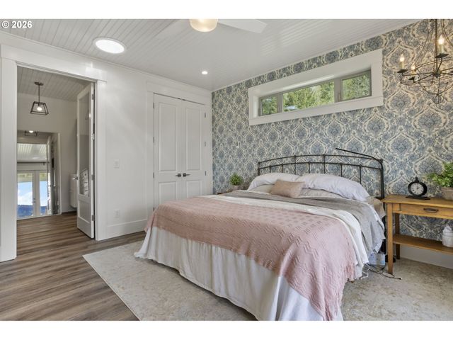 30312 Ne SUNSET FALLS Rd, Yacolt, WA 98675