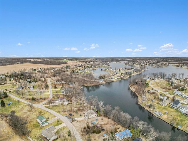 10568 Woodbrook Drive, Cement City, MI 49233