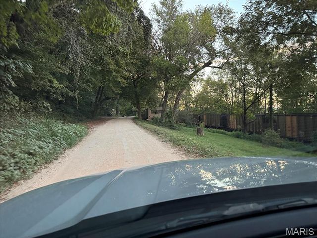 22229 Pike 118, Louisiana, MO 63353