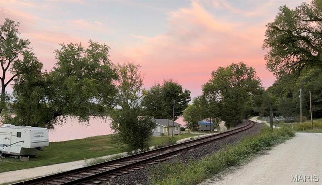 22229 Pike 118, Louisiana, MO 63353