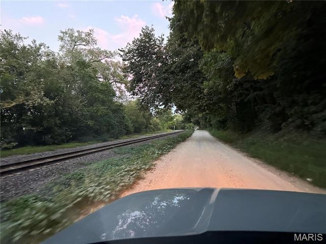 22229 Pike 118, Louisiana, MO 63353