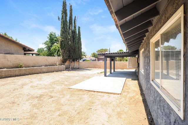 1204 Donatello Street, Lancaster, CA 93535