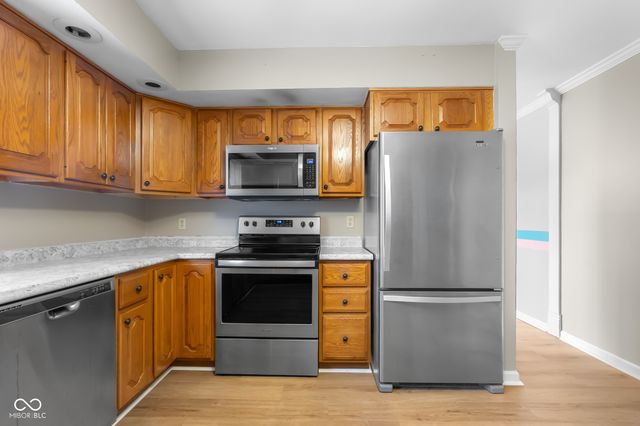 4730 Woodcrest Drive, Columbus, IN 47203