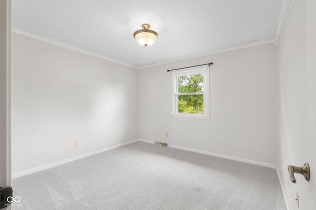 4730 Woodcrest Drive, Columbus, IN 47203