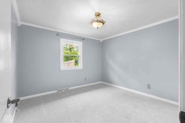 4730 Woodcrest Drive, Columbus, IN 47203