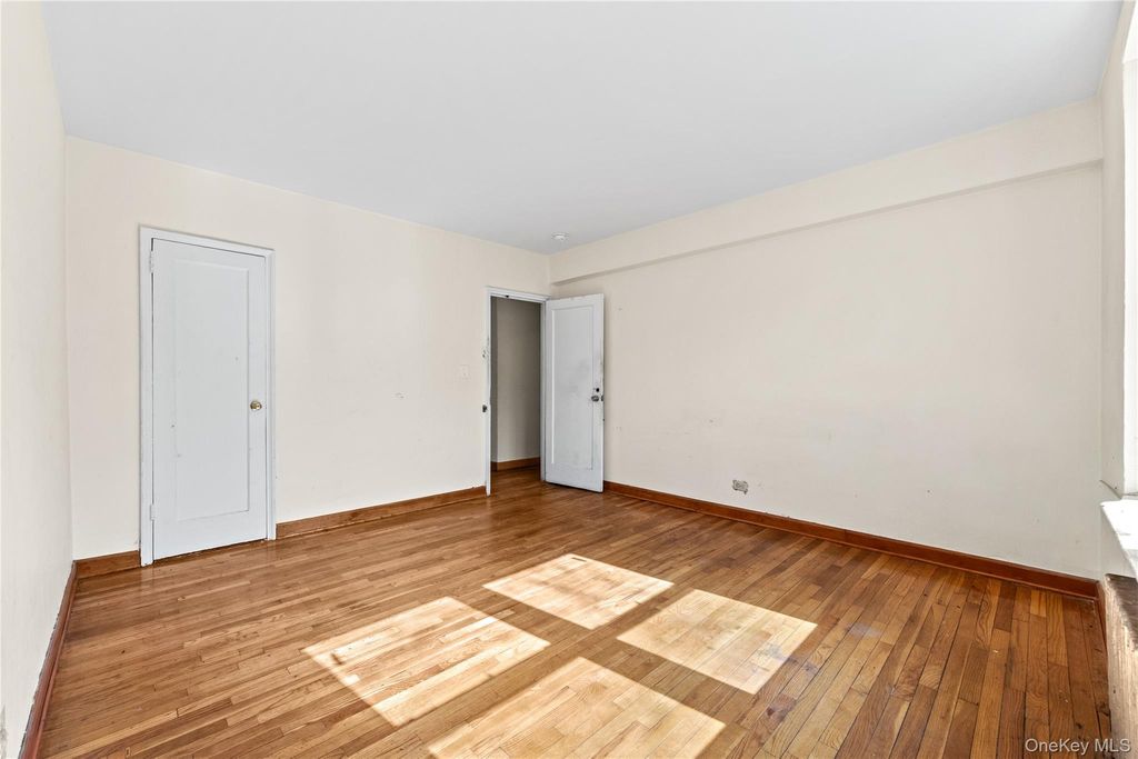 141-21 78th Road 1B, Kew Garden Hills, NY 11367 — photo 5