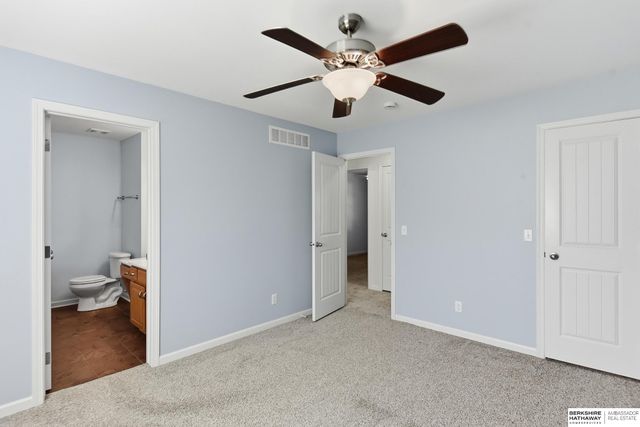 1801 N 207th Street, Elkhorn, NE 68022