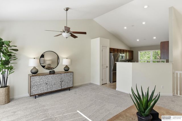 1801 N 207th Street, Elkhorn, NE 68022
