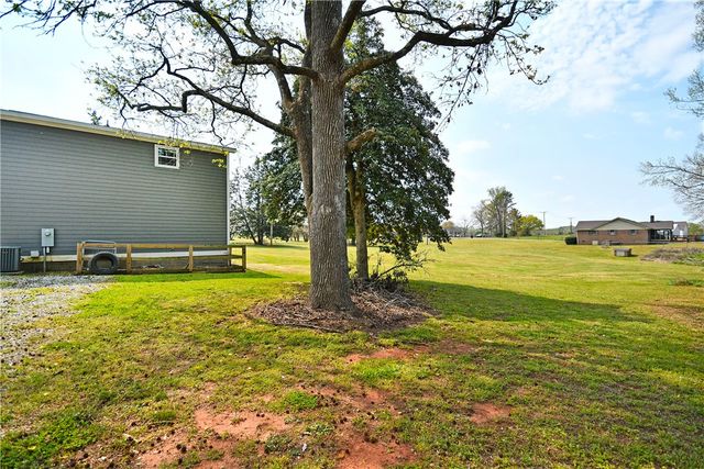 606 Lamar Mitchell Road, Belton, SC 29627