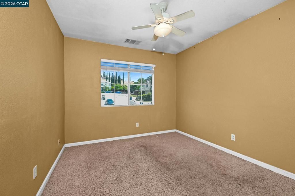 Image 11 of property listing at 616 Ross Circle, Martinez, CA 94553