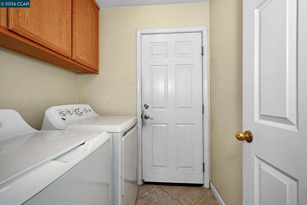Image 15 of property listing at 616 Ross Circle, Martinez, CA 94553
