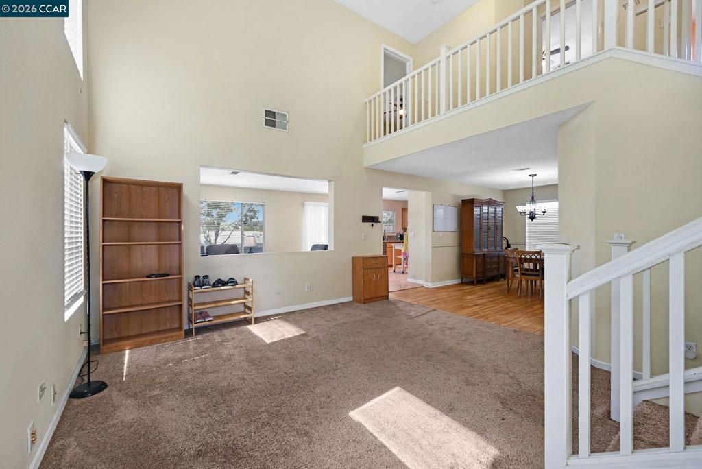 Image 2 of property listing at 616 Ross Circle, Martinez, CA 94553