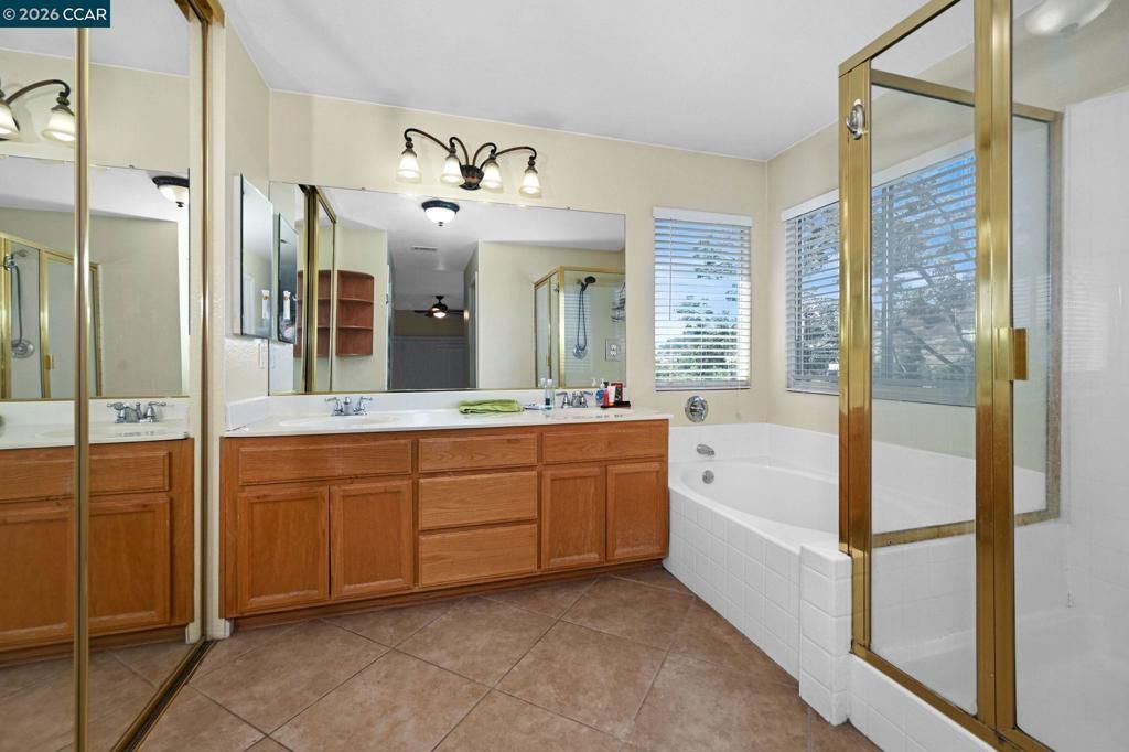 Image 8 of property listing at 616 Ross Circle, Martinez, CA 94553