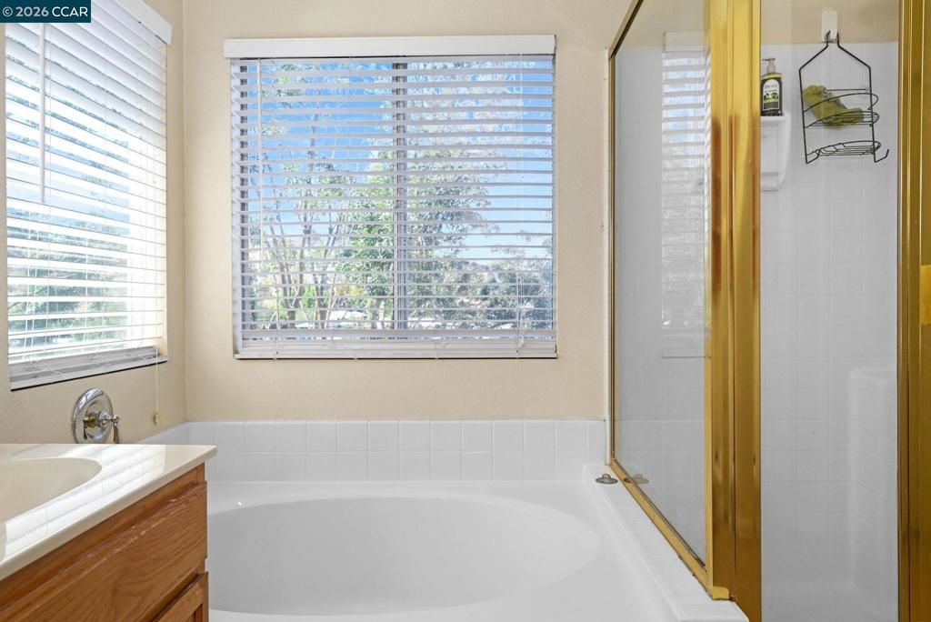 Image 9 of property listing at 616 Ross Circle, Martinez, CA 94553