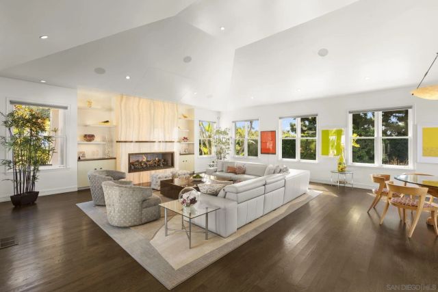 1515 El Camino Del Teatro, La Jolla, CA 92037