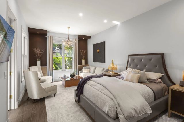 1515 El Camino Del Teatro, La Jolla, CA 92037