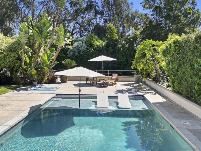 1515 El Camino Del Teatro, La Jolla, CA 92037