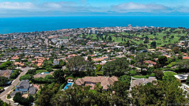1515 El Camino Del Teatro, La Jolla, CA 92037