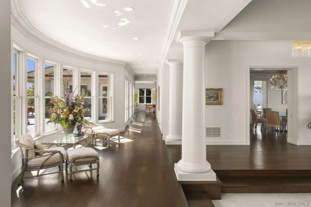 1515 El Camino Del Teatro, La Jolla, CA 92037