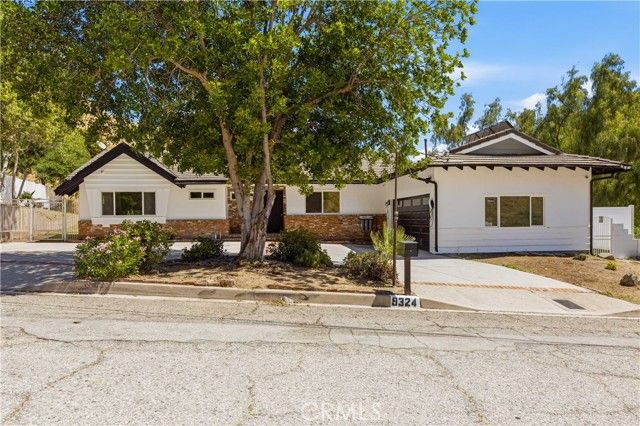 9324 Elben Avenue, Sun Valley (los Angeles), CA 91352