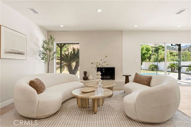 9324 Elben Avenue, Sun Valley (los Angeles), CA 91352