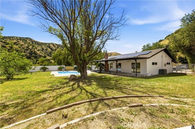 9324 Elben Avenue, Sun Valley (los Angeles), CA 91352