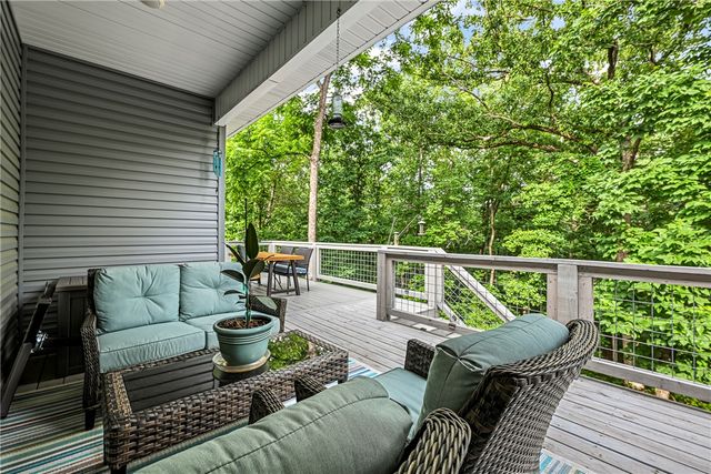 23 Chaucer Drive, Bella Vista, AR 72714