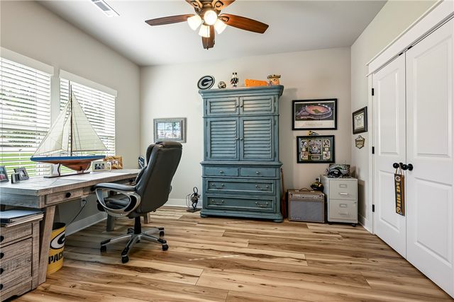 23 Chaucer Drive, Bella Vista, AR 72714