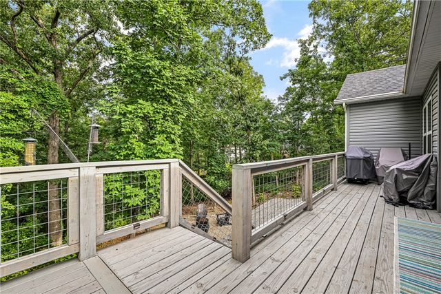 23 Chaucer Drive, Bella Vista, AR 72714