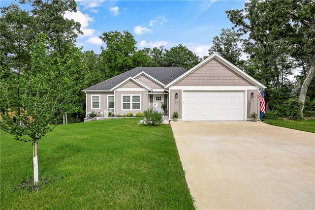 23 Chaucer Drive, Bella Vista, AR 72714