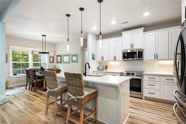23 Chaucer Drive, Bella Vista, AR 72714