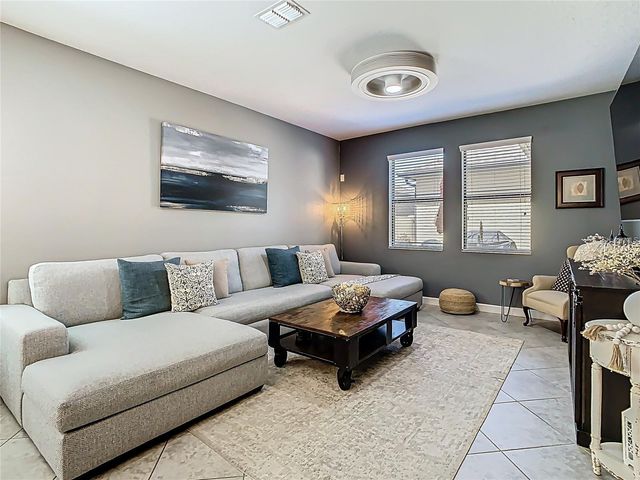 28642 TRANQUIL LAKE CIRCLE, Wesley Chapel, FL 33543