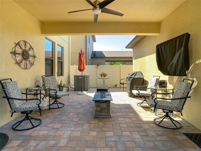 28642 TRANQUIL LAKE CIRCLE, Wesley Chapel, FL 33543