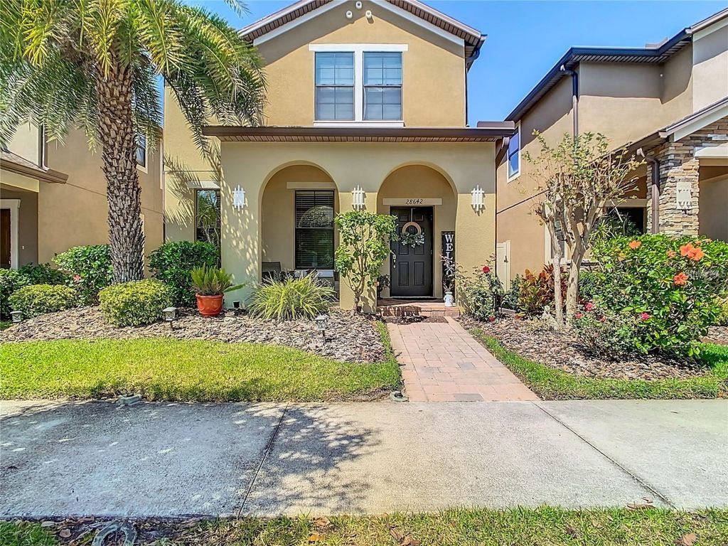 28642 TRANQUIL LAKE CIRCLE, Wesley Chapel, FL 33543
