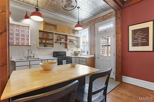 2324 Arkansas Avenue, St Louis, MO 63104