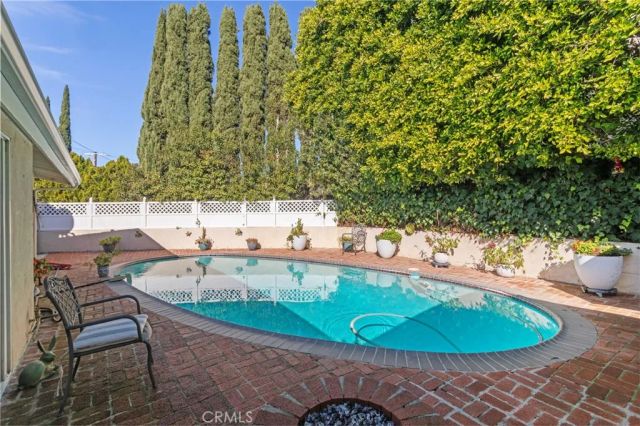 2390 Nalin Drive, Los Angeles, CA 90077