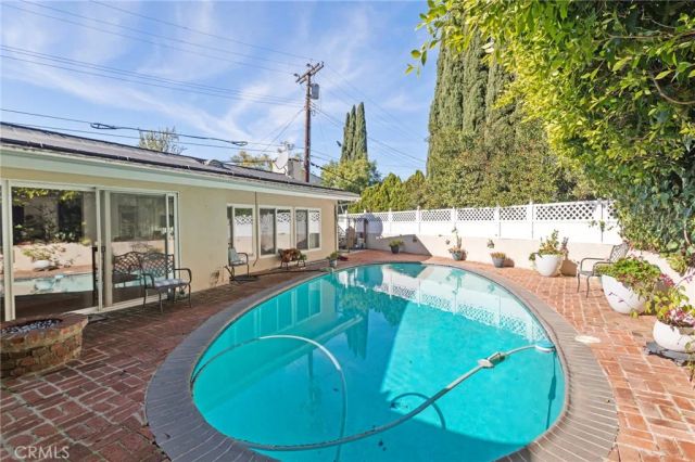 2390 Nalin Drive, Los Angeles, CA 90077