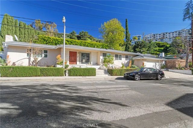 2390 Nalin Drive, Los Angeles, CA 90077