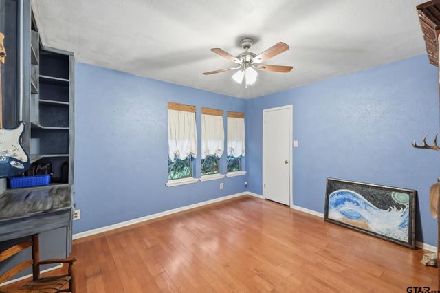 9406 State Highway 154 W, Big Sandy, TX 75755