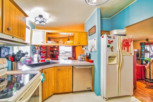 404 Meade Hill Road, Glenoma, WA 98336