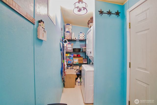 404 Meade Hill Road, Glenoma, WA 98336