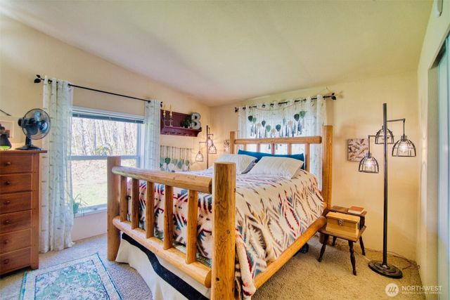 404 Meade Hill Road, Glenoma, WA 98336