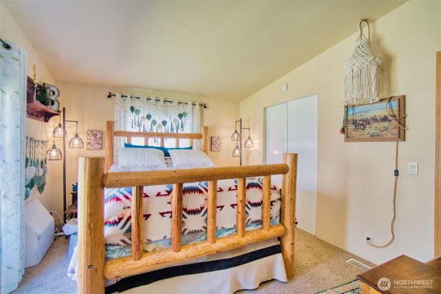 404 Meade Hill Road, Glenoma, WA 98336