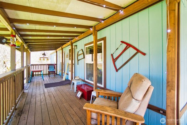 404 Meade Hill Road, Glenoma, WA 98336