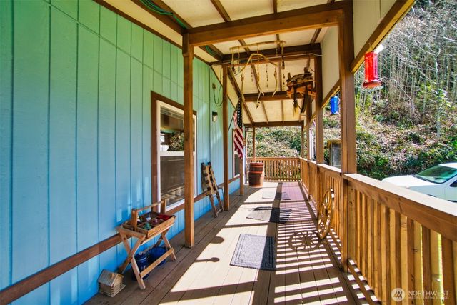 404 Meade Hill Road, Glenoma, WA 98336