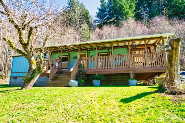 404 Meade Hill Road, Glenoma, WA 98336
