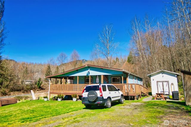 404 Meade Hill Road, Glenoma, WA 98336