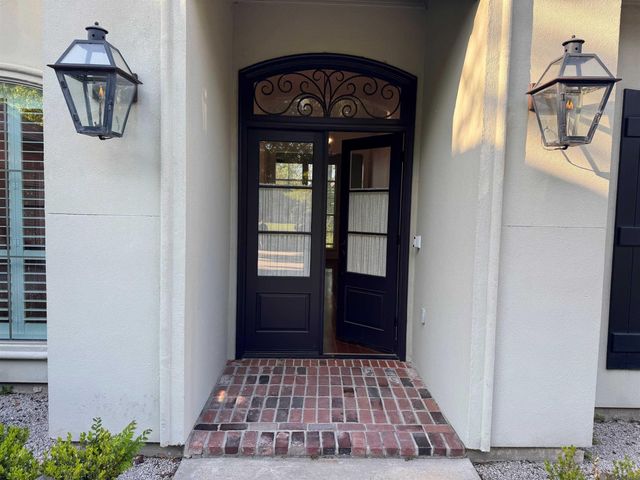 15749 Parkside Ct, Baton Rouge, LA 70817