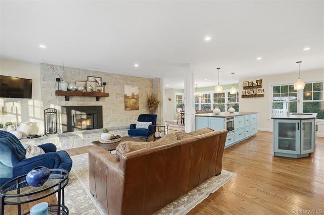 19 Sherwood Road, Pound Ridge, NY 10576